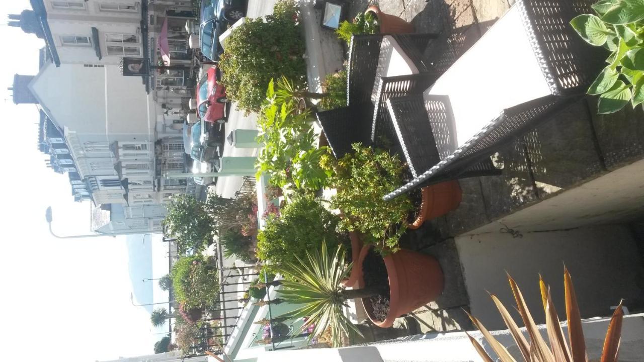 Guest house Burleigh